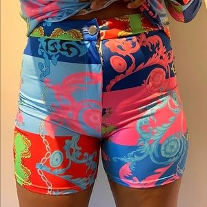 Multi color super stretch shorts 💕